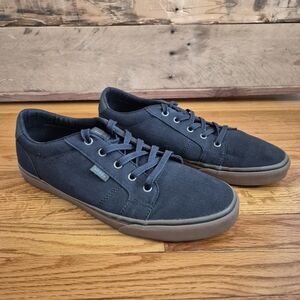 Vans Atwood Black/Gum Canvas Skate Shoes Sneakers Low Top Mens Sz 12